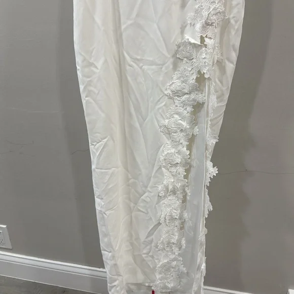 SAU LEE Florence Dress in White - Picture 7 of 16